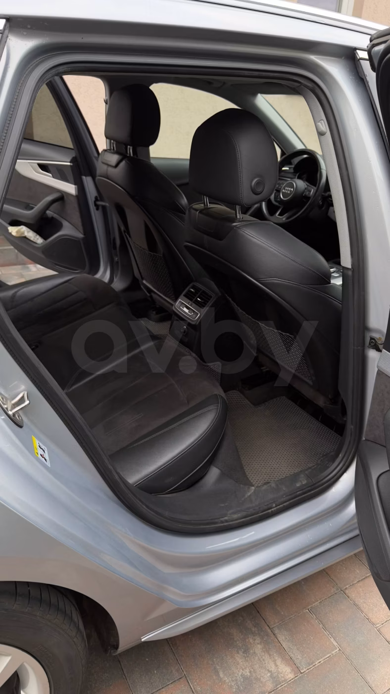 Audi A4 фото 8