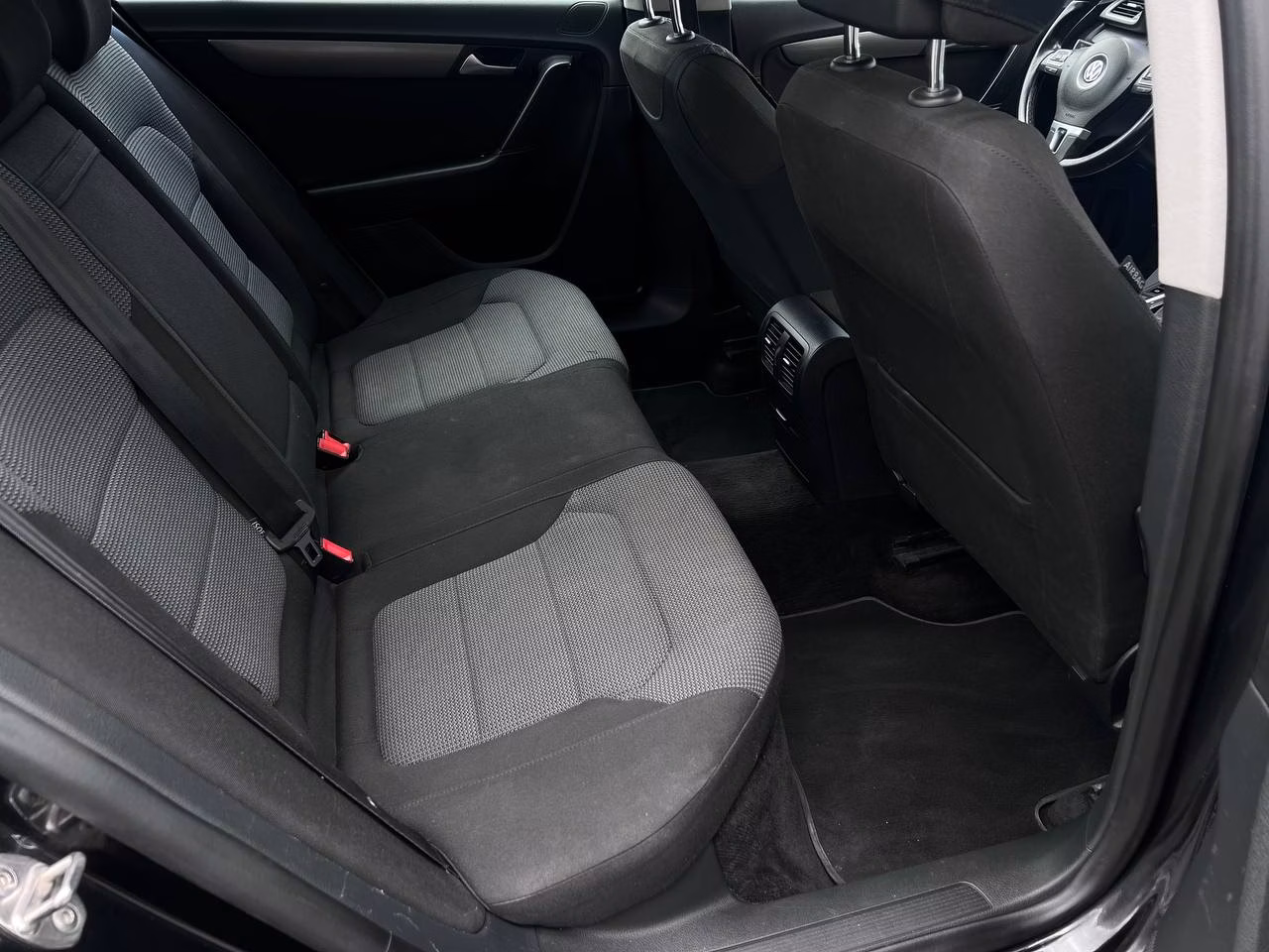 Volkswagen Passat фото 18