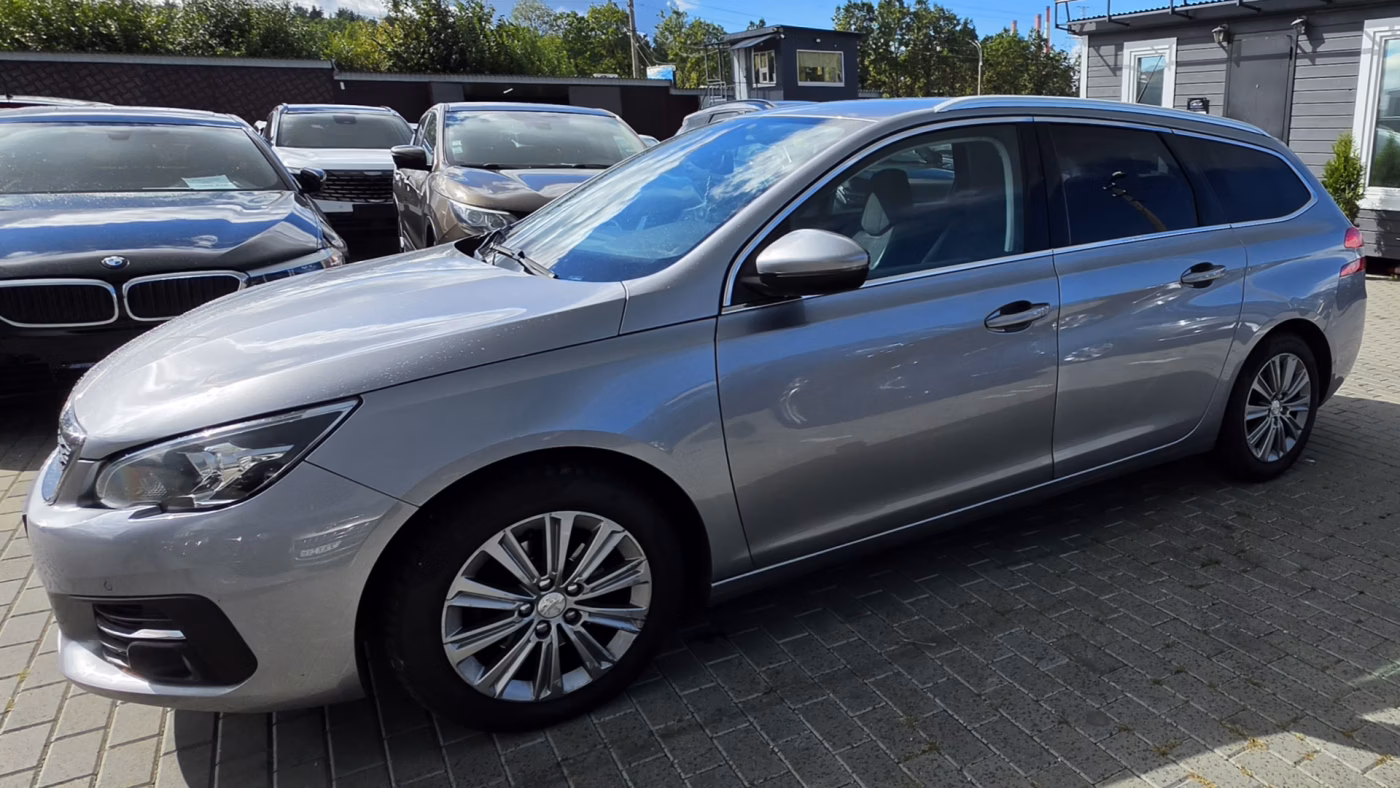 Peugeot 308 фото 3