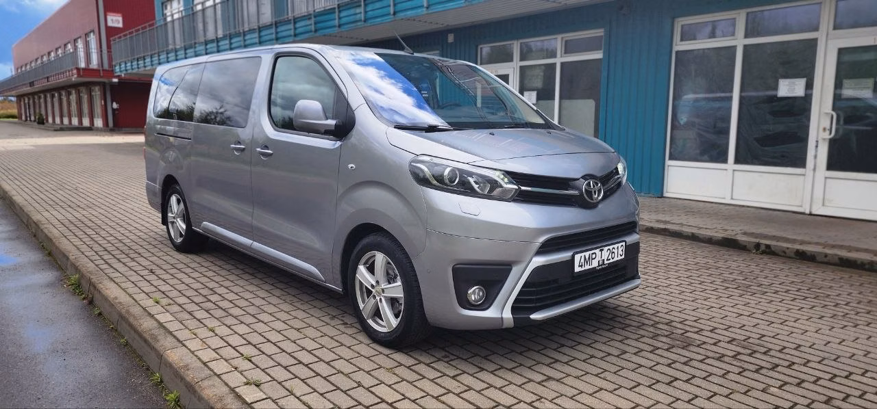 Toyota ProAce Verso фото 2