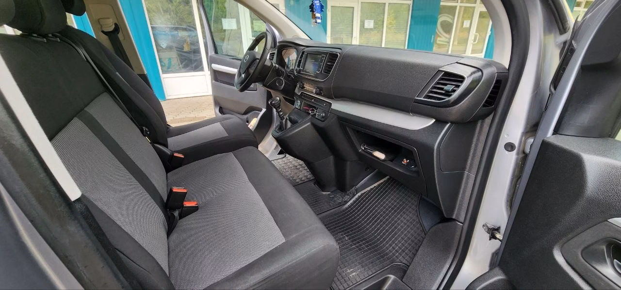 Toyota ProAce Verso фото 13