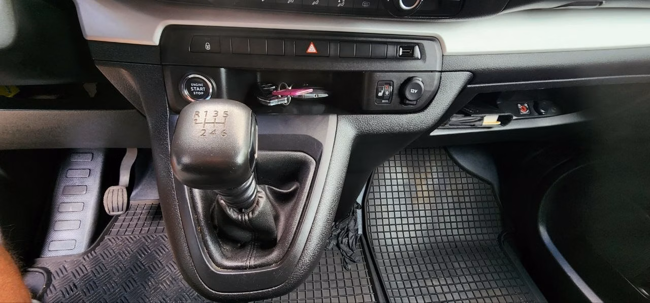 Toyota ProAce Verso фото 28