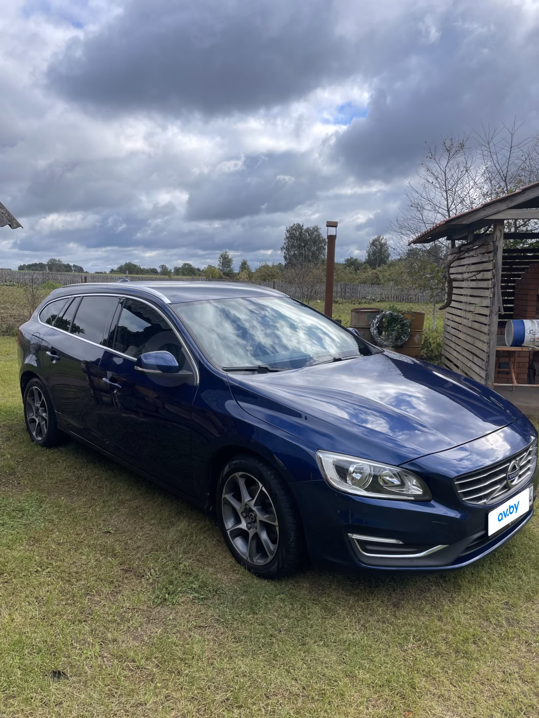 Volvo V60 фото 2