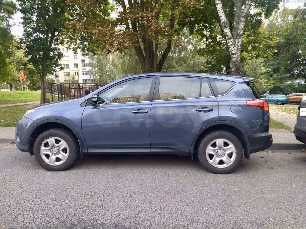 Toyota RAV4 фото 4