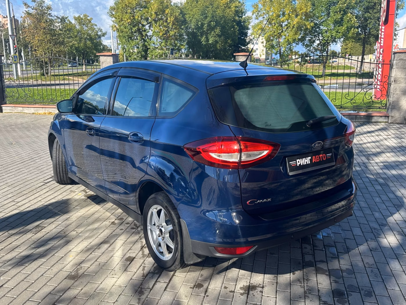 Ford C-MAX фото 7