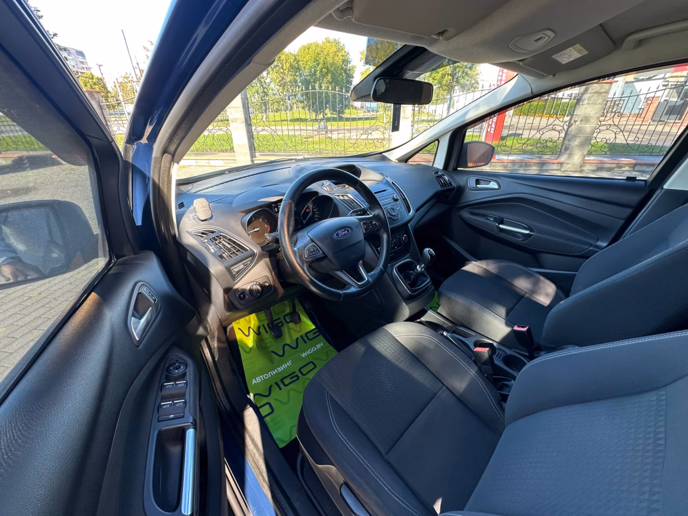 Ford C-MAX фото 9