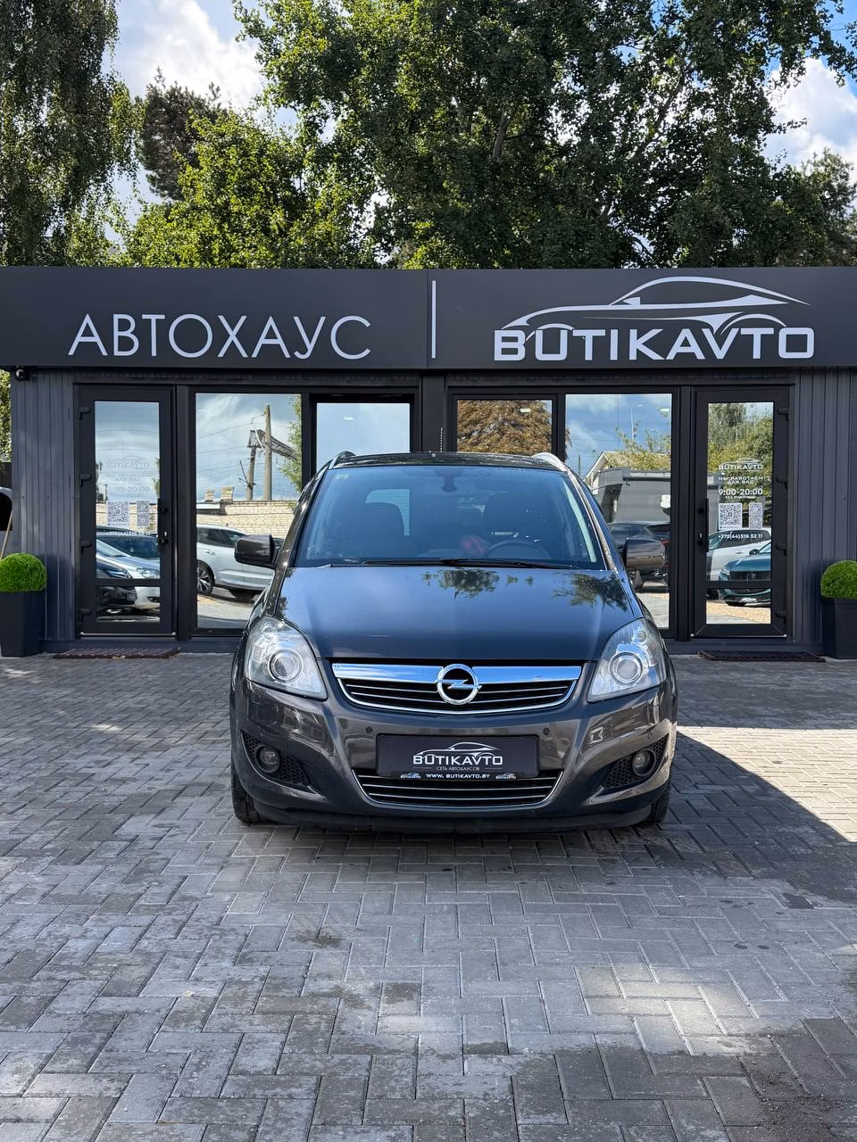 Opel Zafira фото 2
