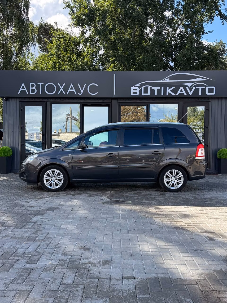 Opel Zafira фото 4