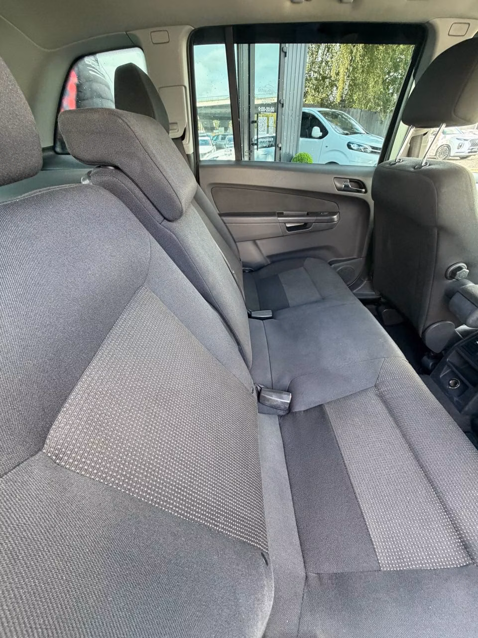 Opel Zafira фото 12