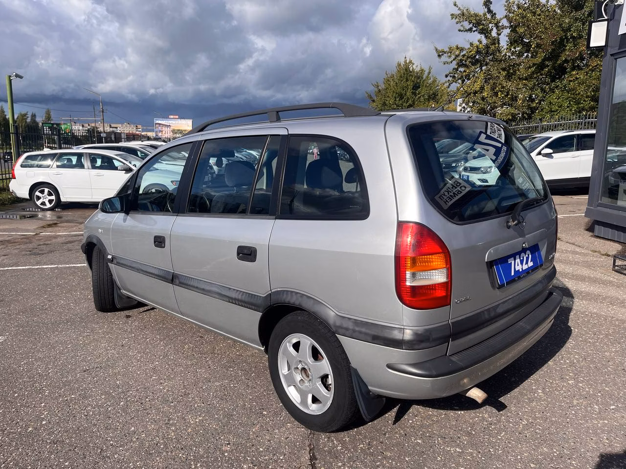 Opel Zafira фото 7