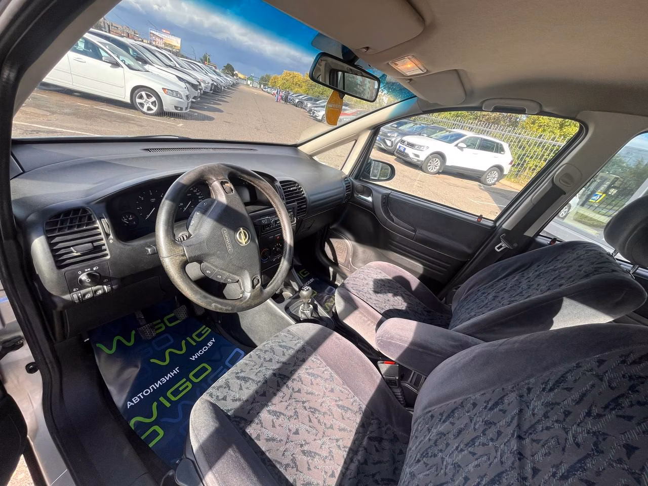 Opel Zafira фото 9