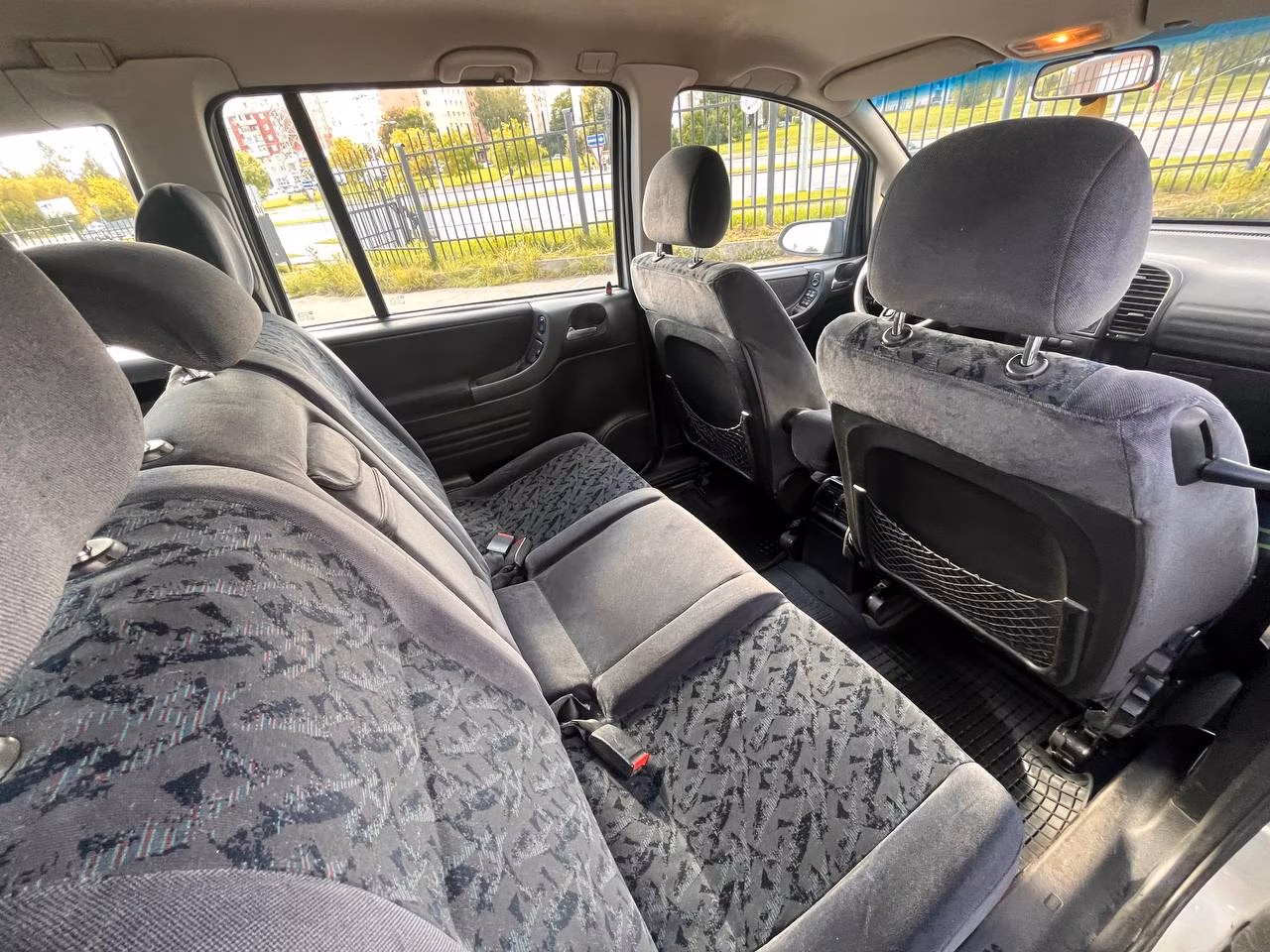 Opel Zafira фото 13