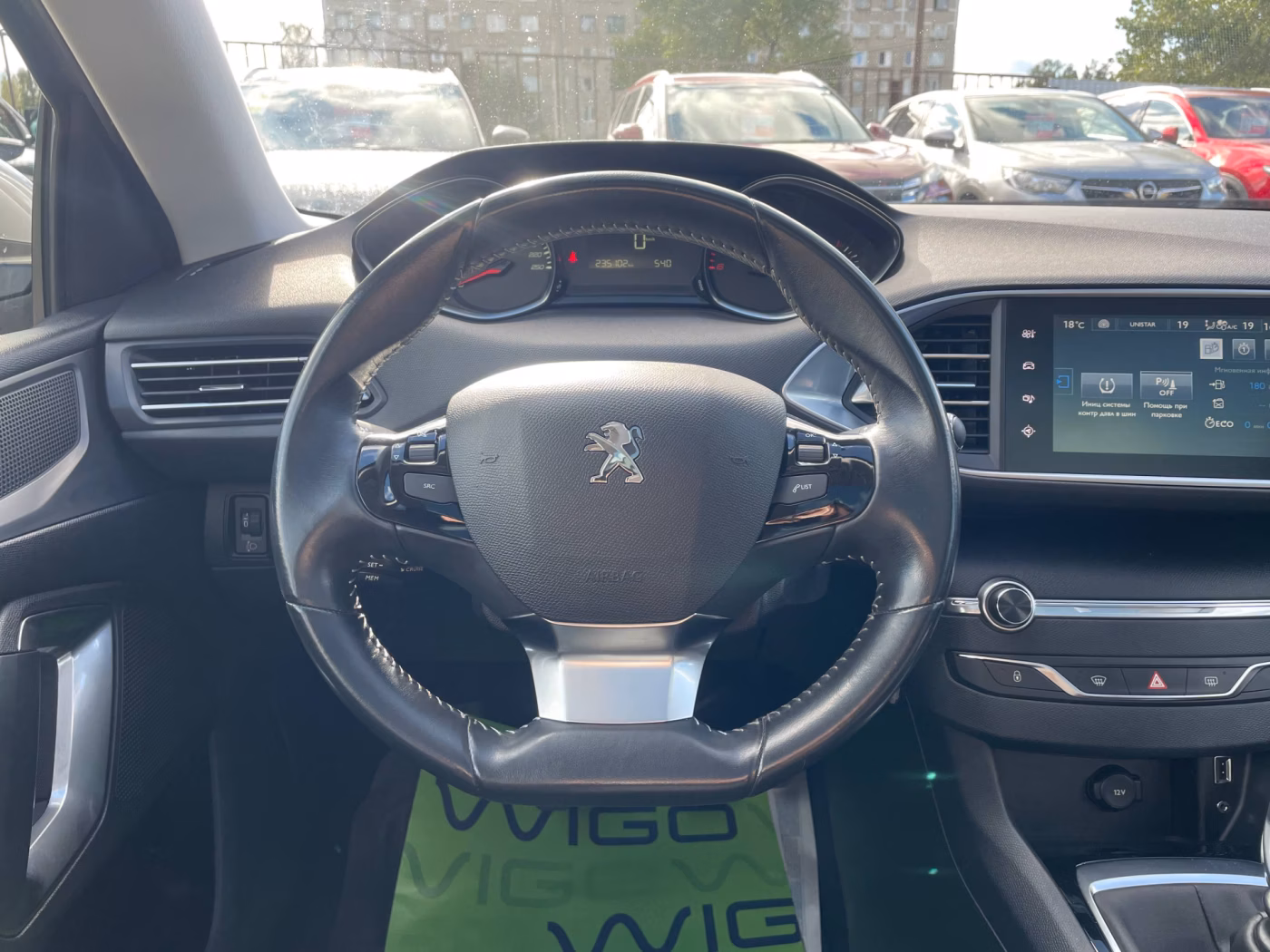 Peugeot 308 фото 14