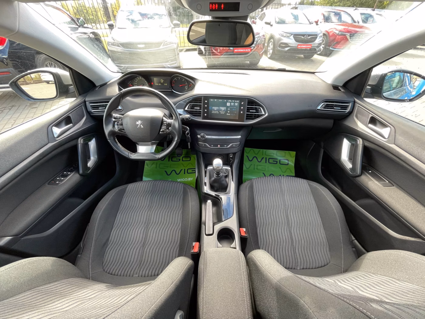 Peugeot 308 фото 16