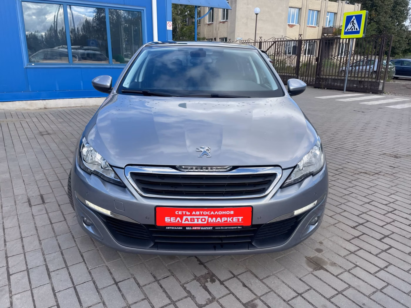 Peugeot 308 фото 2