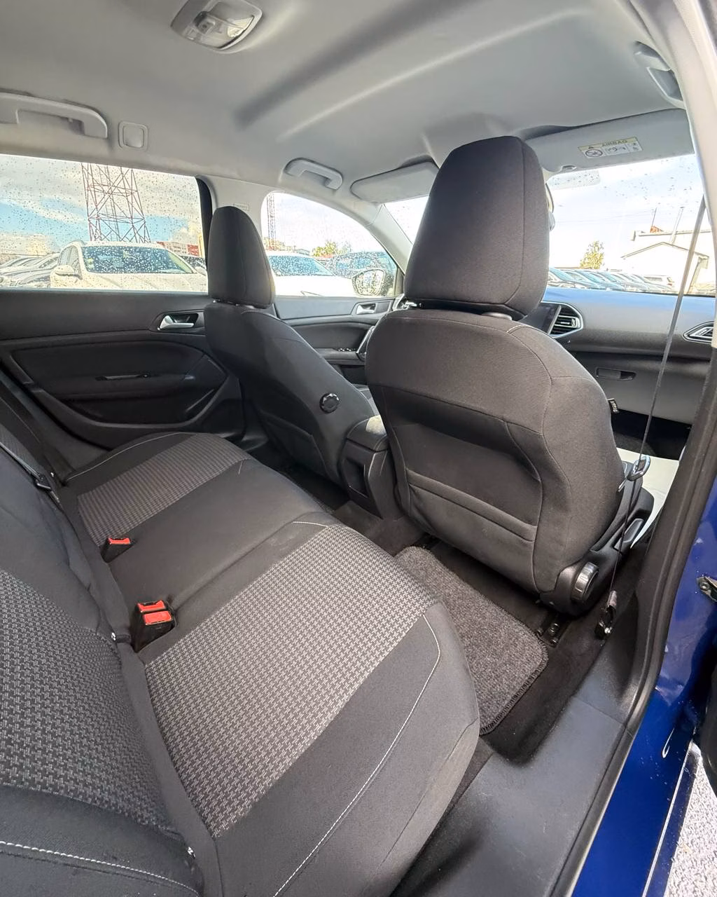Peugeot 308 фото 13
