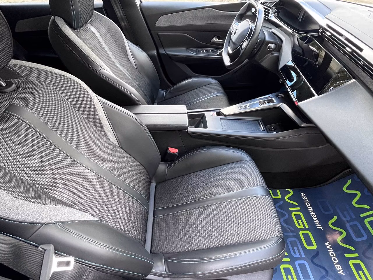 Peugeot 308 фото 10