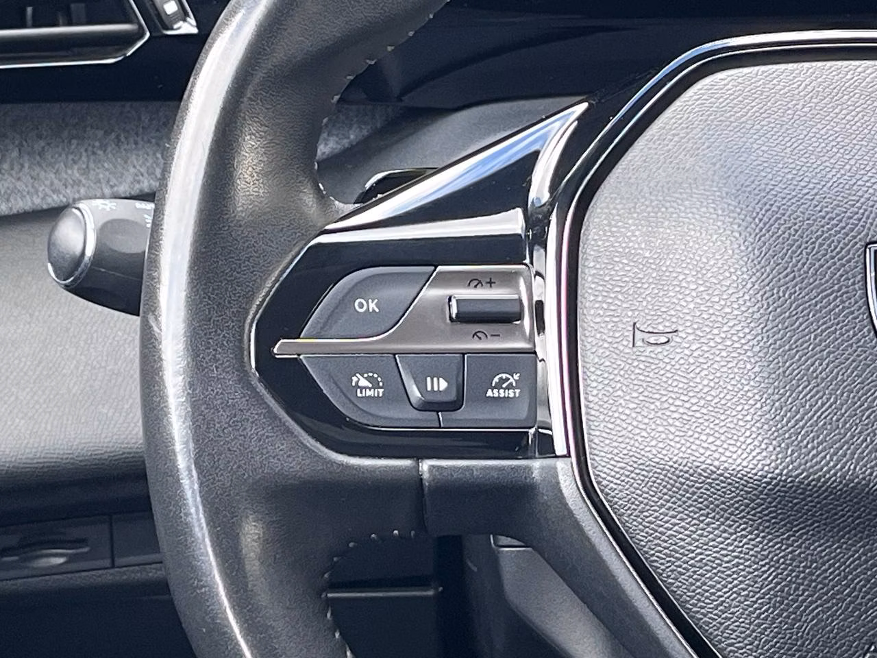 Peugeot 308 фото 14