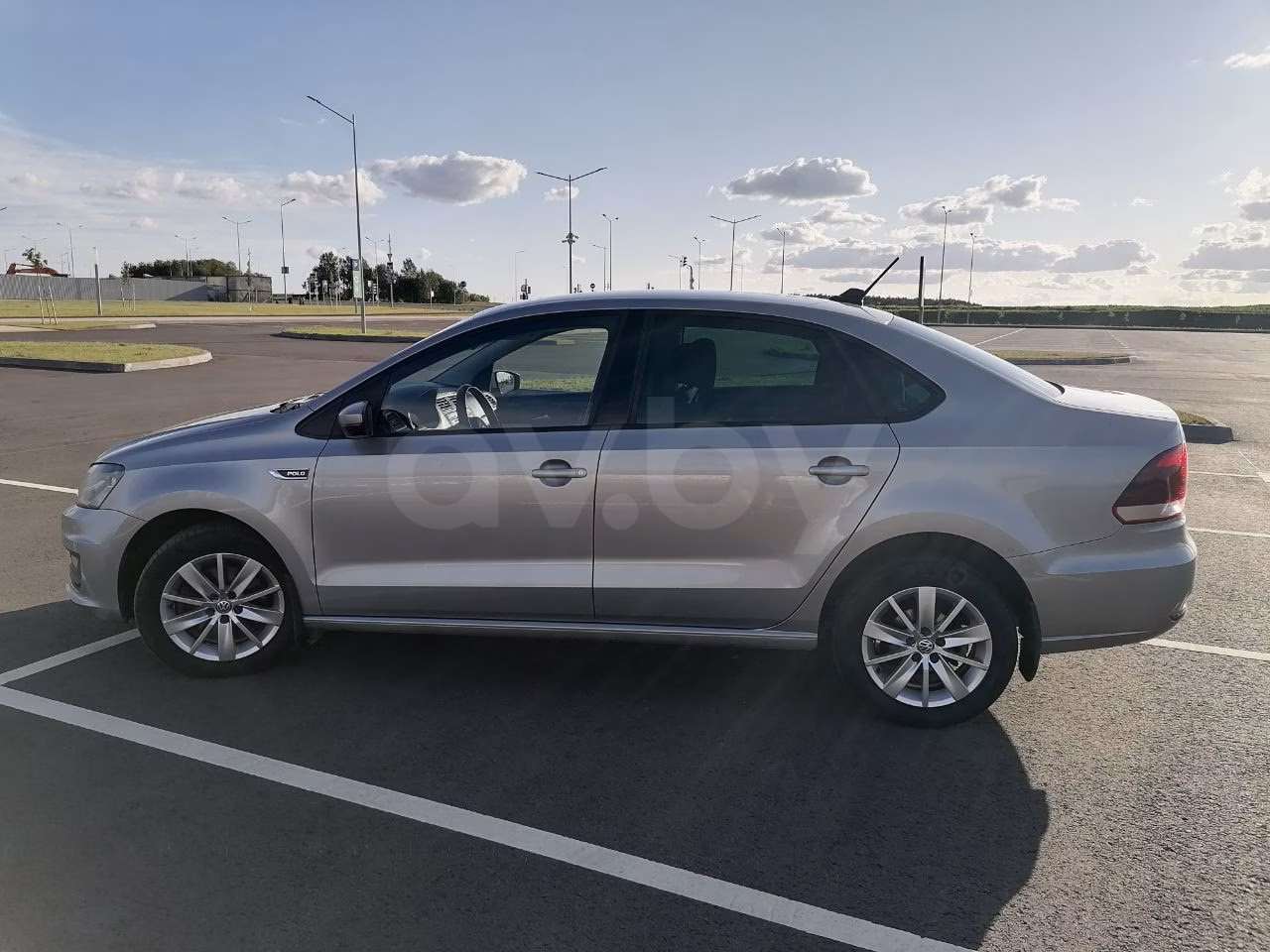 Volkswagen Polo Sedan фото 3
