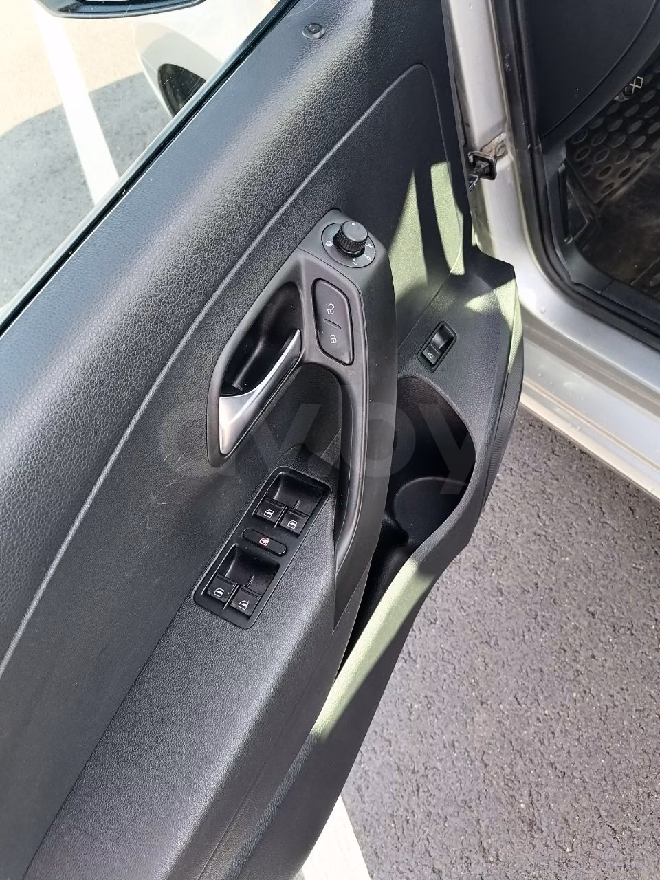 Volkswagen Polo Sedan фото 10