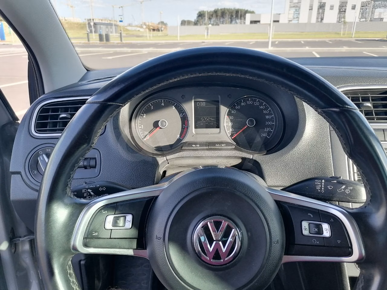 Volkswagen Polo Sedan фото 13
