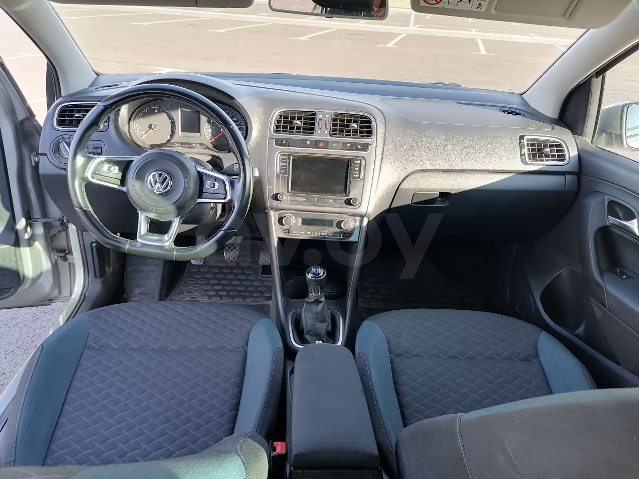 Volkswagen Polo Sedan фото 11