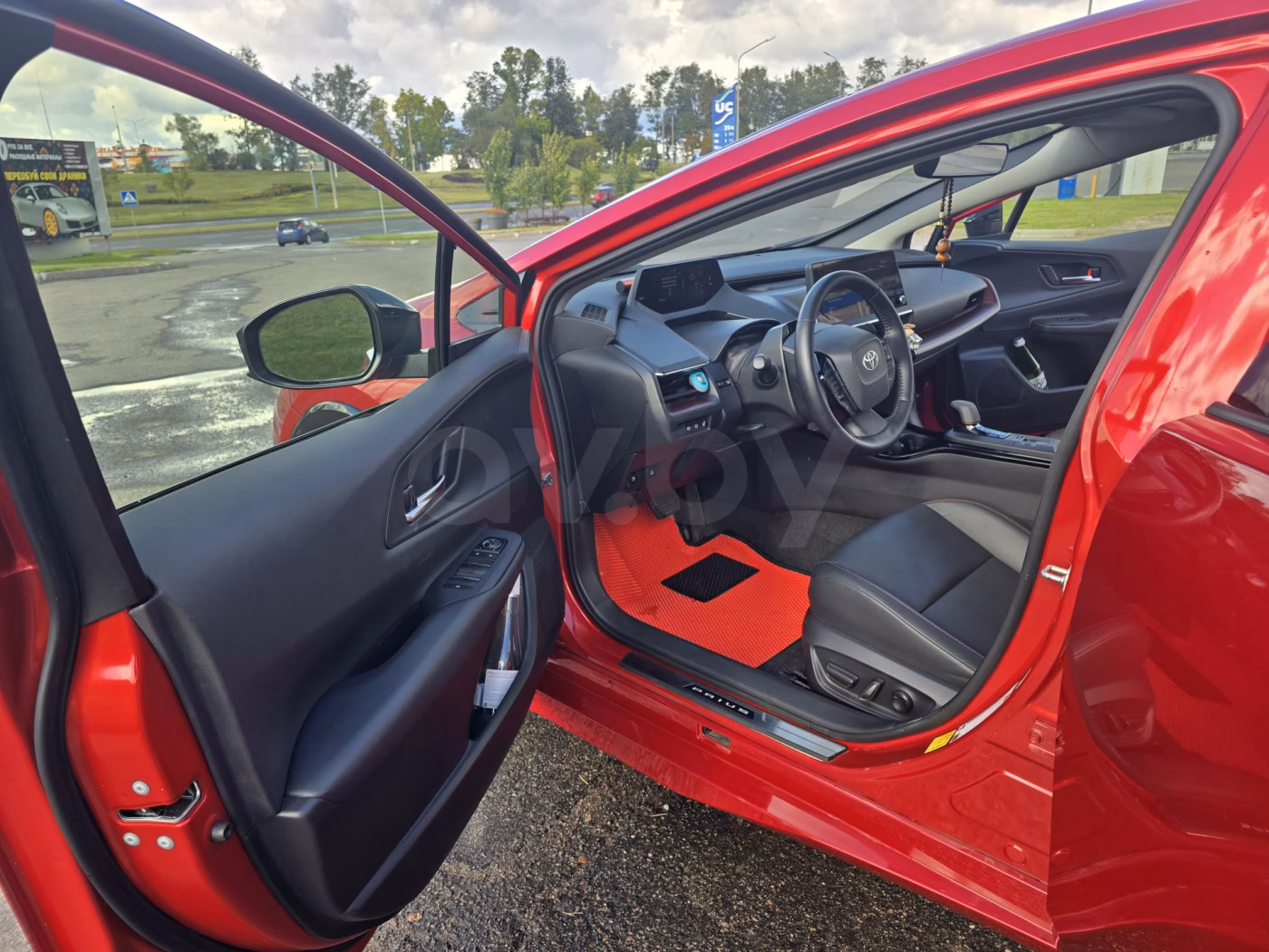 Toyota Prius Prime фото 14