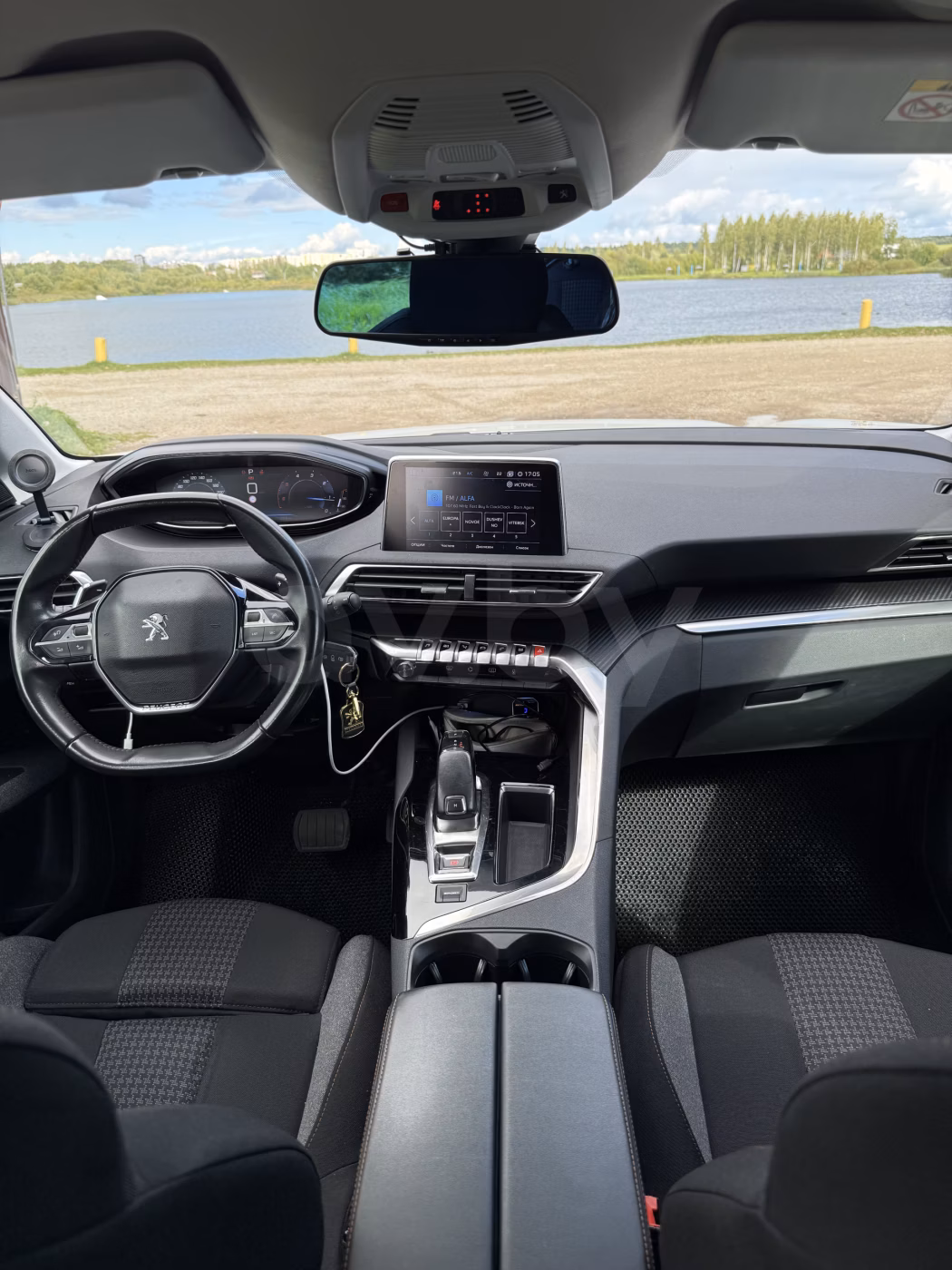 Peugeot 5008 фото 6