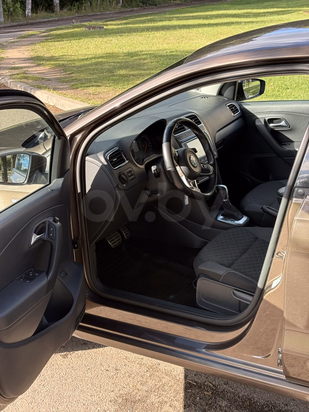 Volkswagen Polo Sedan фото 6