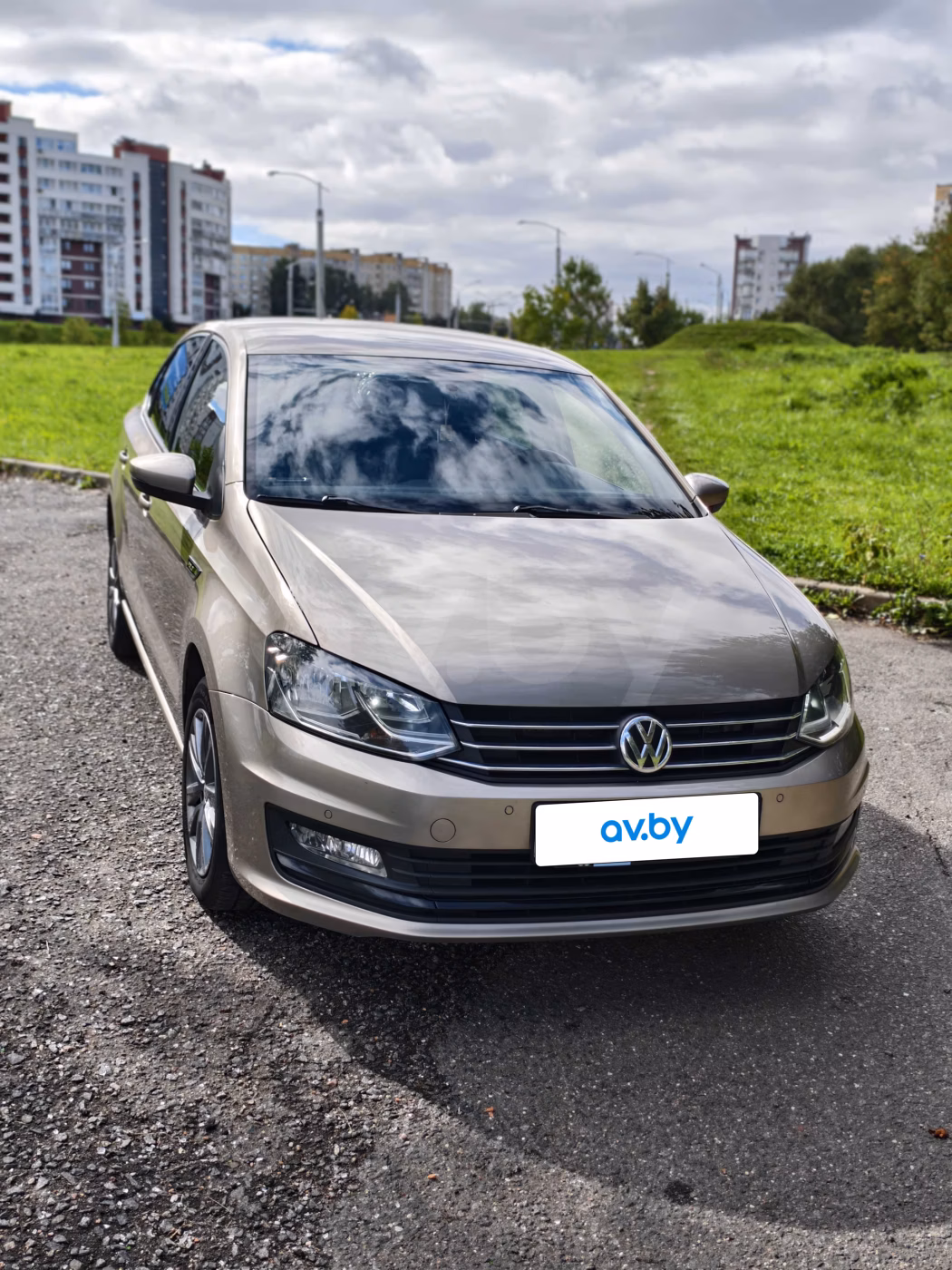 Volkswagen Polo Sedan фото 3
