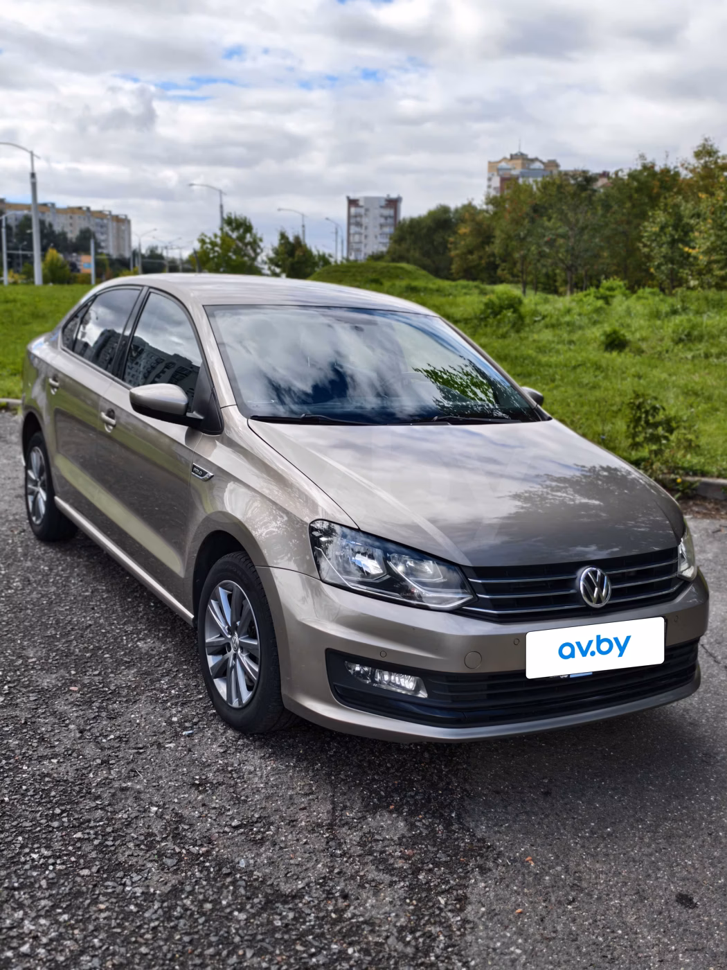 Volkswagen Polo Sedan