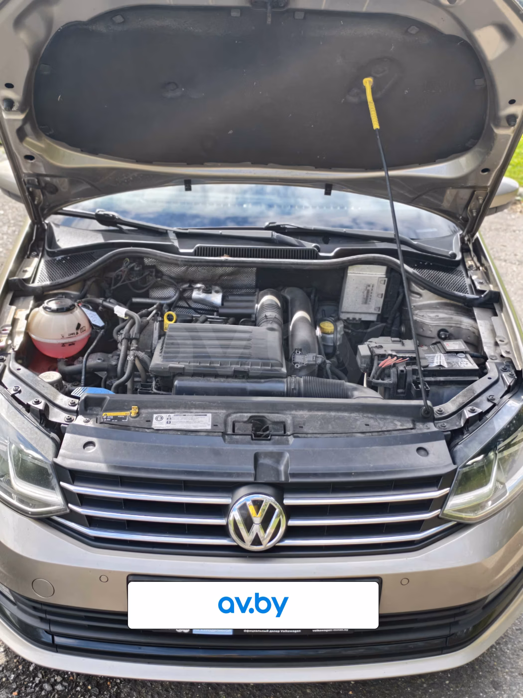 Volkswagen Polo Sedan фото 12
