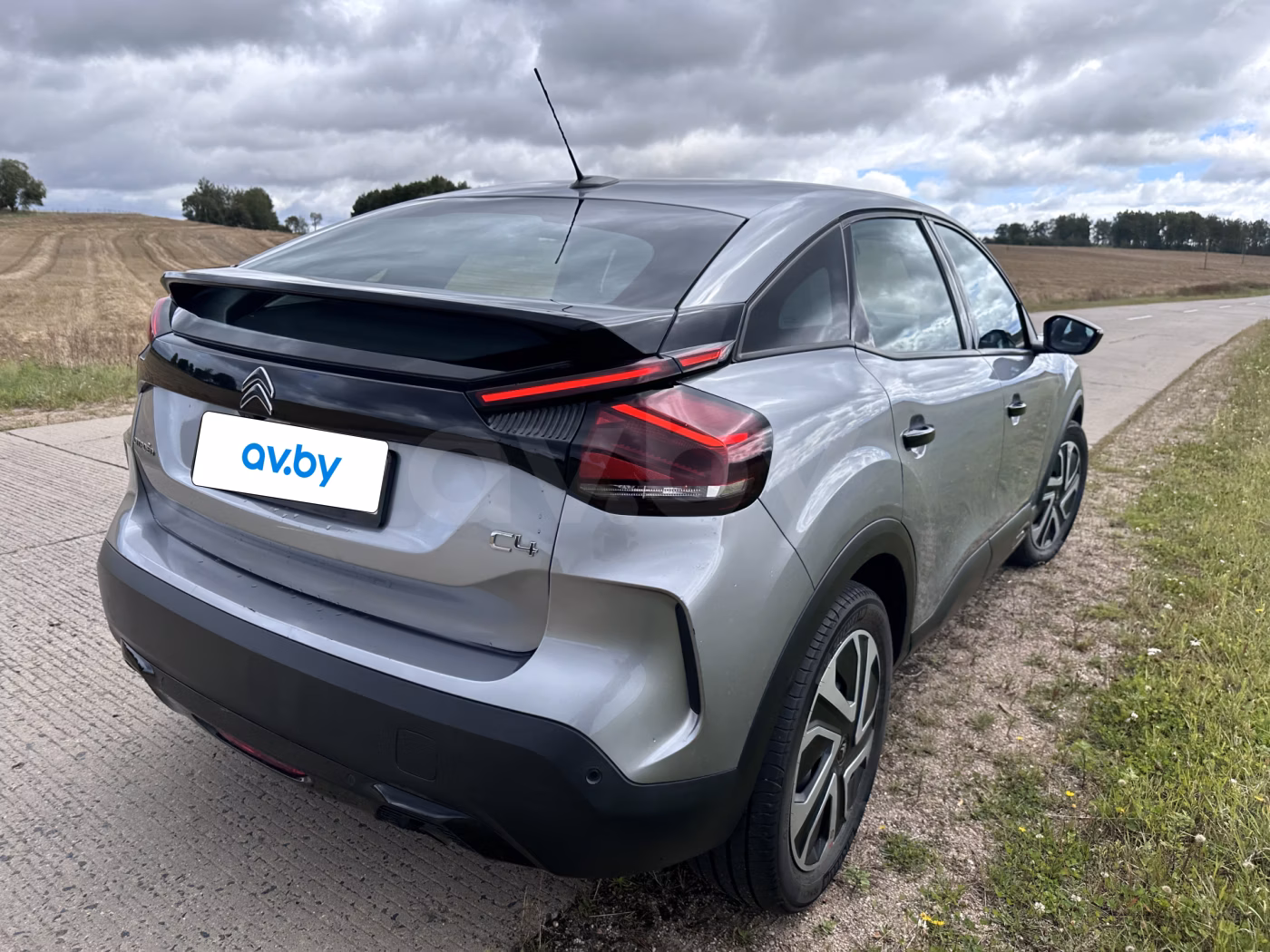 Citroen C4 фото 8