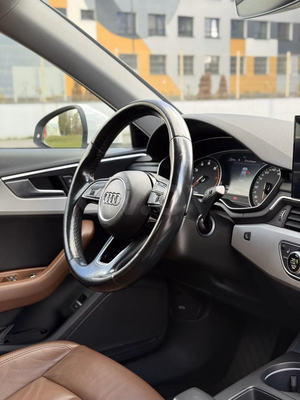 Audi A4 фото 11