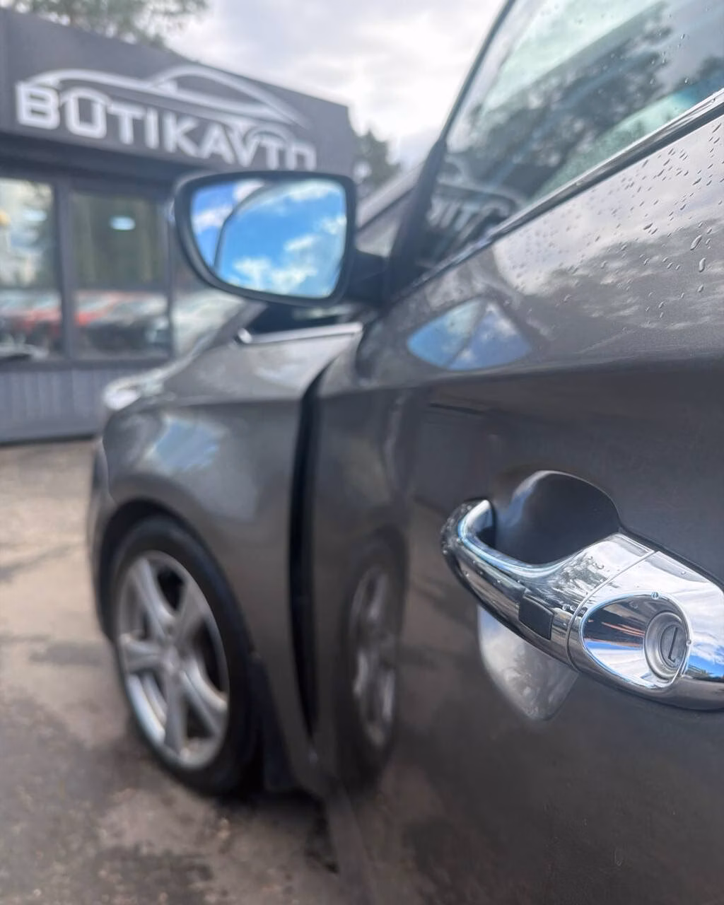 Kia Carens фото 12