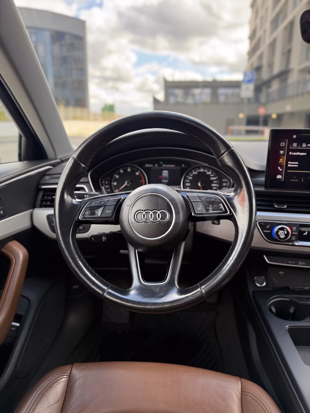 Audi A4 фото 13