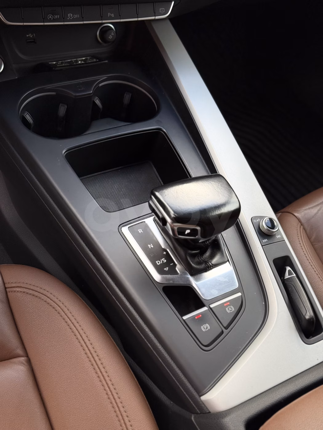 Audi A4 фото 16