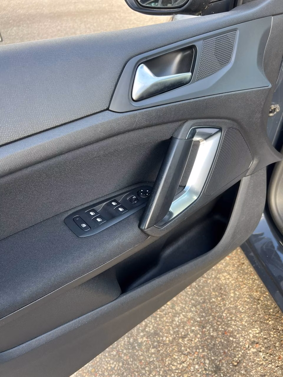 Peugeot 308 фото 9