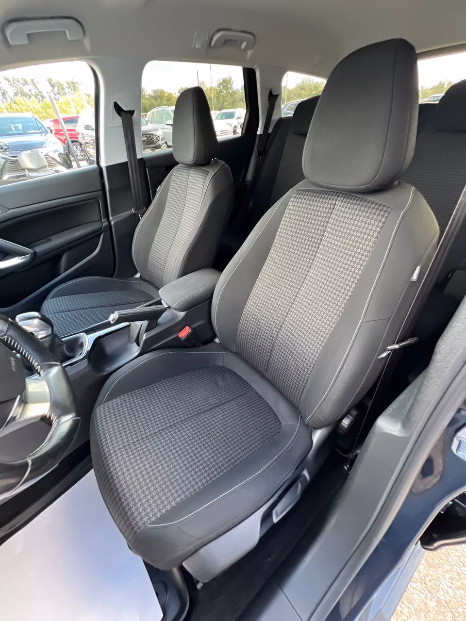 Peugeot 308 фото 10