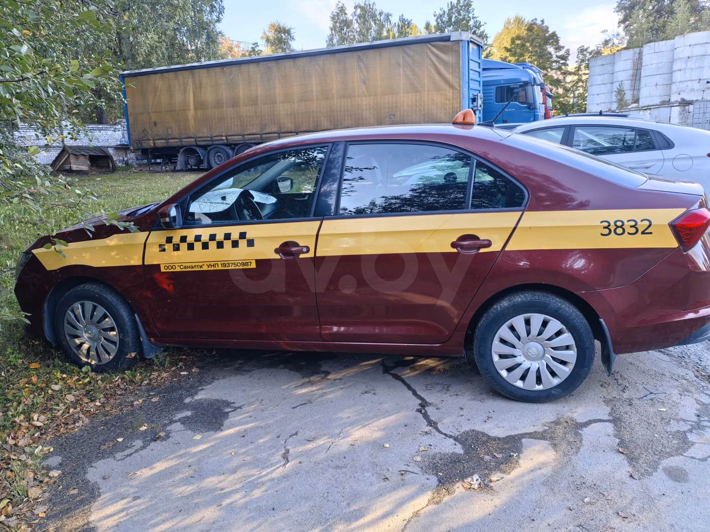 Skoda Rapid фото 2