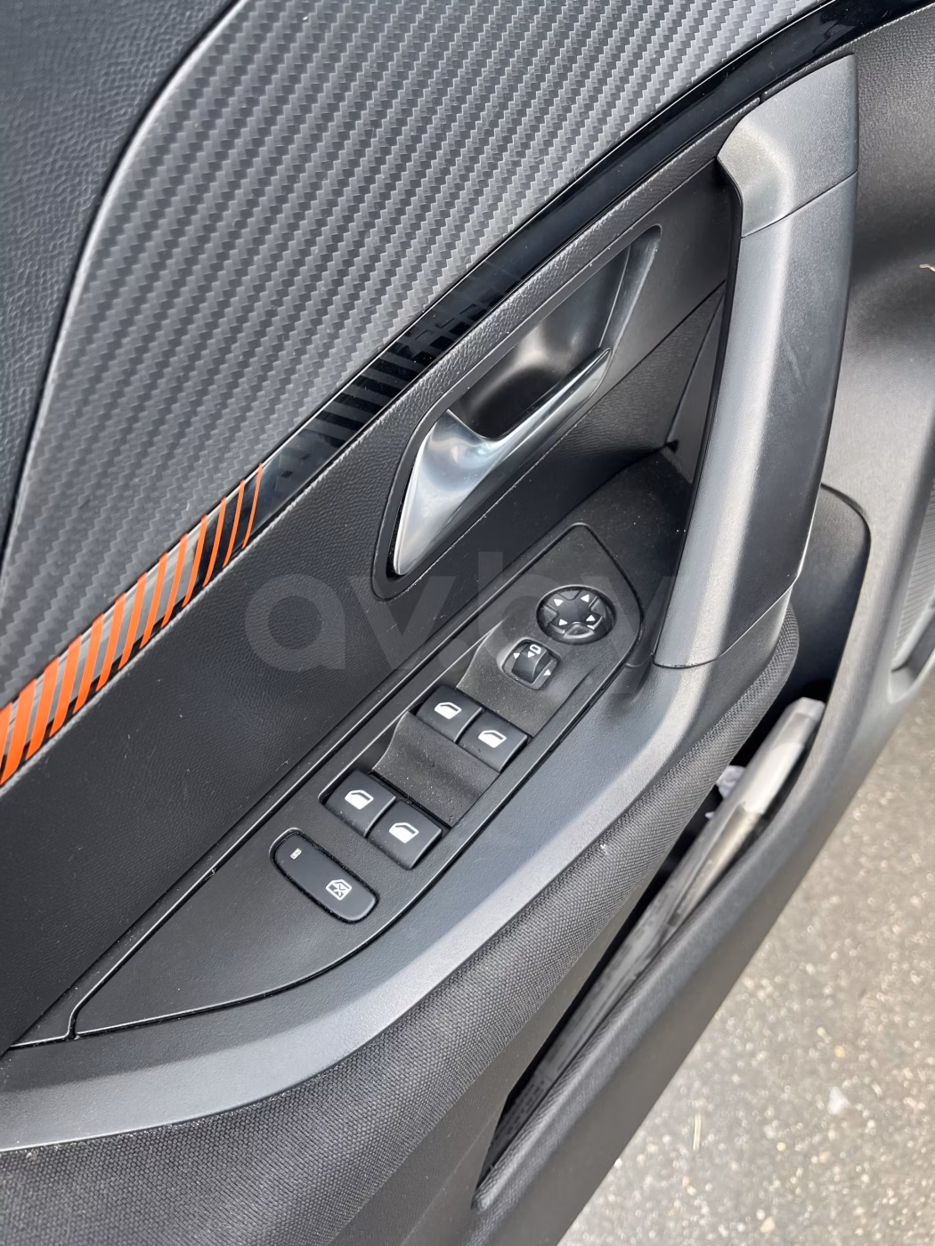 Peugeot 2008 фото 11