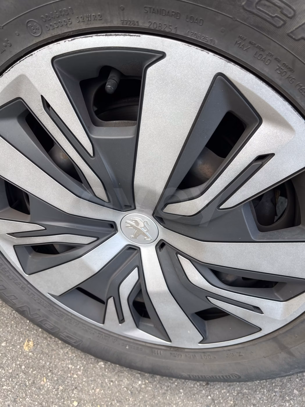 Peugeot 2008 фото 17