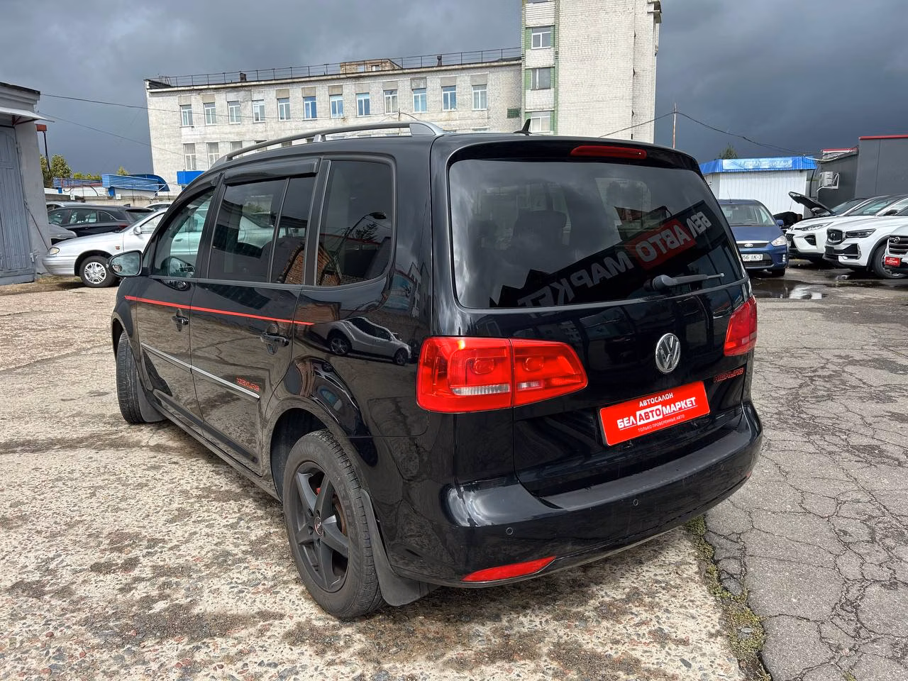 Volkswagen Touran фото 7