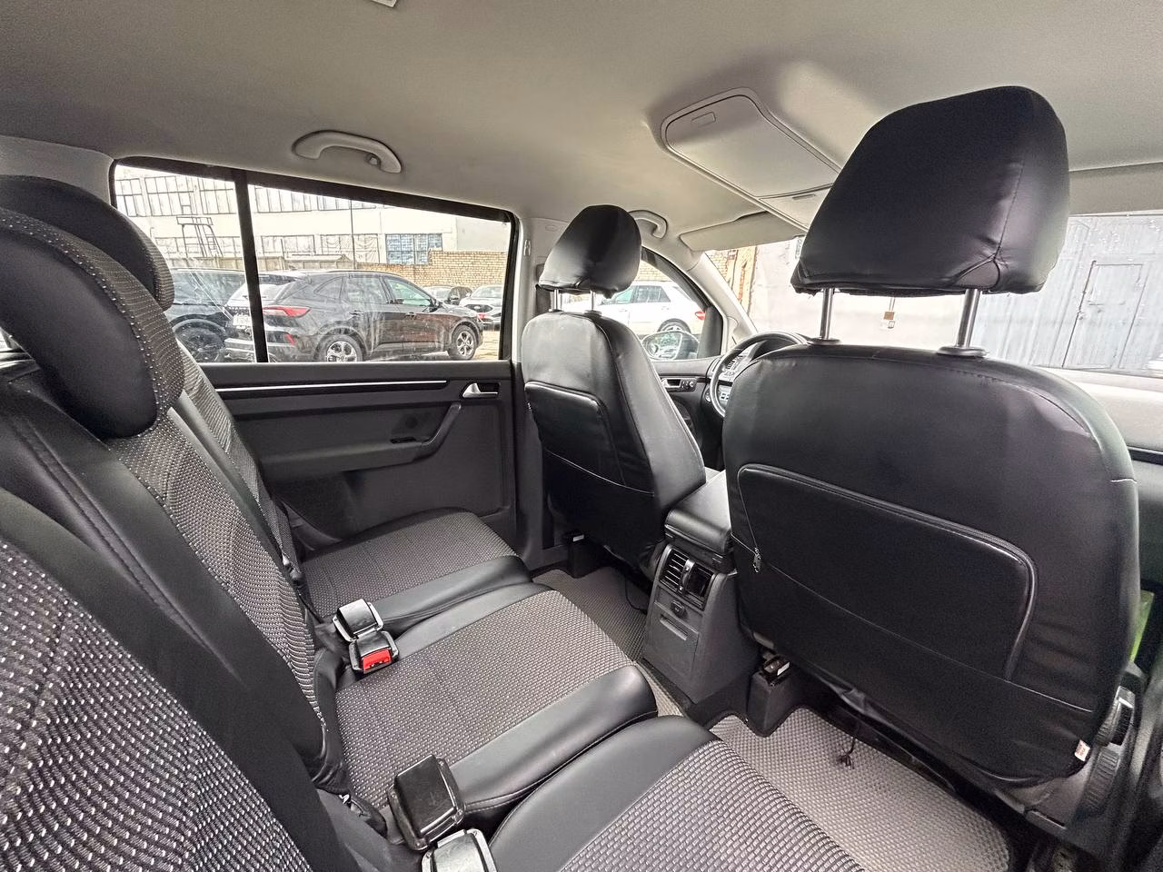 Volkswagen Touran фото 12