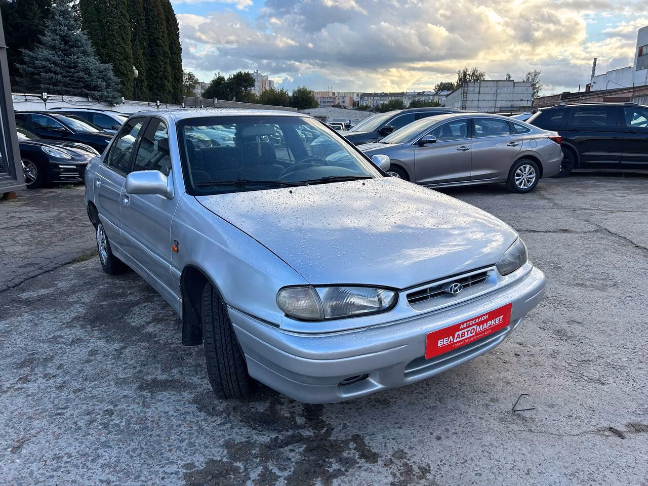 Hyundai Lantra фото 3