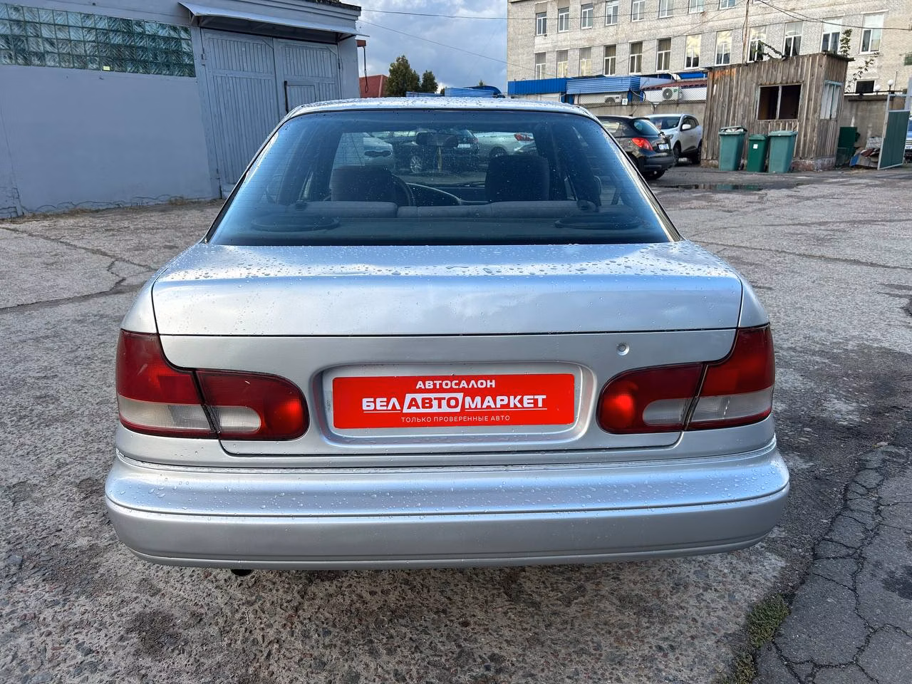 Hyundai Lantra фото 6