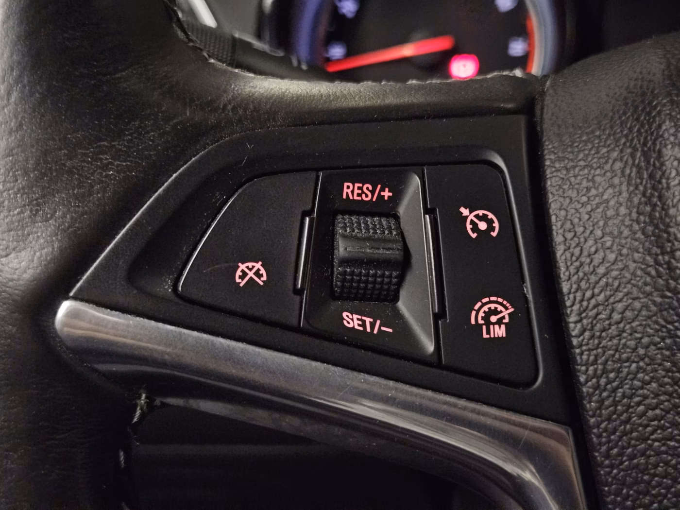 Opel Mokka фото 11