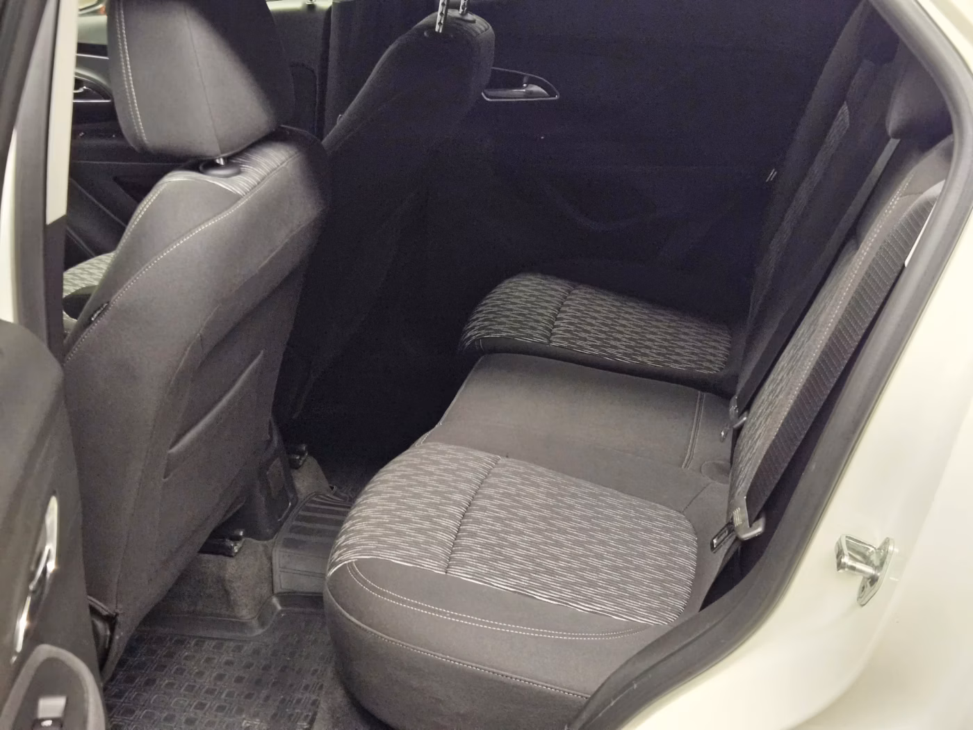 Opel Mokka фото 19
