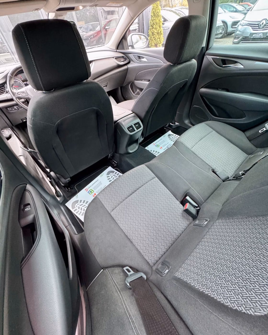 Opel Insignia фото 9