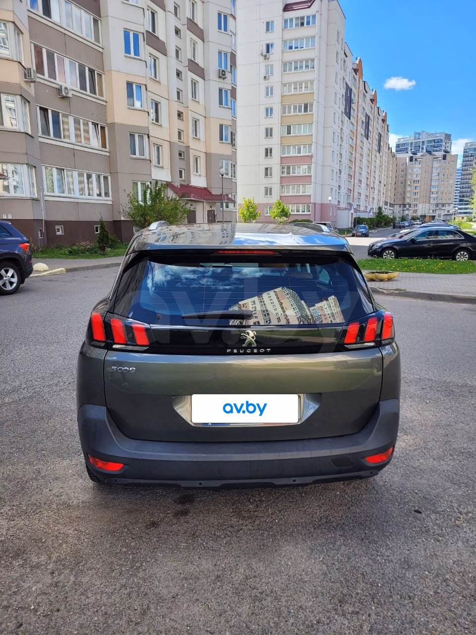 Peugeot 5008 фото 12